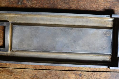 ART DECO ENGINE TURNED SILVER PEN AND INK STAND BY GOLDSMITHS SILVERSMITHS CO LONDON 1936 - ADDITIONAL PHOTO 11