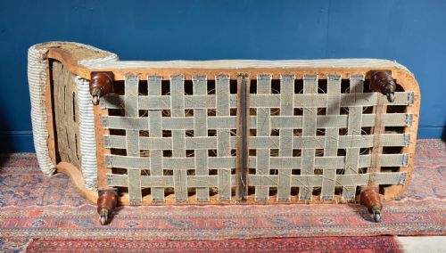 HOWARD STYLE COUNTRY HOUSE DAY BED CHAISE LONGUE IN ORIGINAL TICKING COPE CASTORS C1890 - ADDITIONAL PHOTO 8