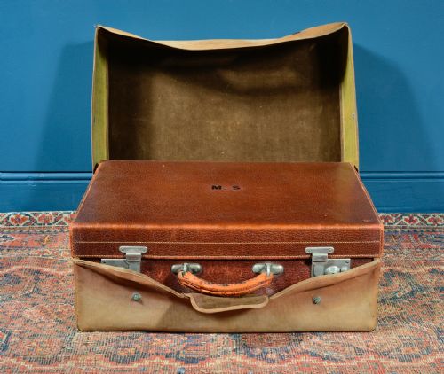 edwardian ladies' fitted leather vanity case cover initialled ms c1910 - CATEGORY: ANTIQUE MISCELLANEOUS - DATED 1910