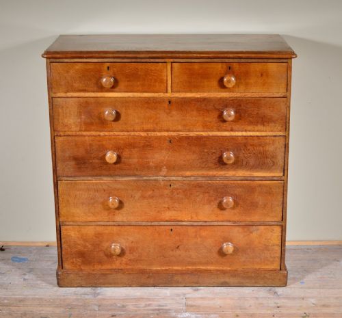 LARGE VICTORIAN GOLDEN OAK CHEST OF DRAWERS C1870 - ADDITIONAL PHOTO 3