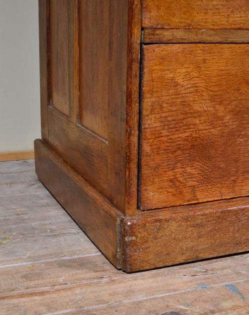 LARGE VICTORIAN GOLDEN OAK CHEST OF DRAWERS C1870 - ADDITIONAL PHOTO 10