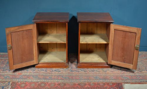 A PAIR OF VICTORIAN MAHOGANY BEDSIDE CABINETS C1850 - ADDITIONAL PHOTO 3