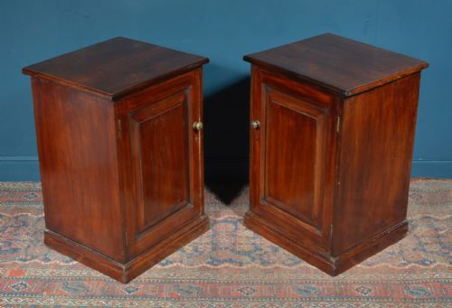 A PAIR OF VICTORIAN MAHOGANY BEDSIDE CABINETS C1850 - ADDITIONAL PHOTO 7
