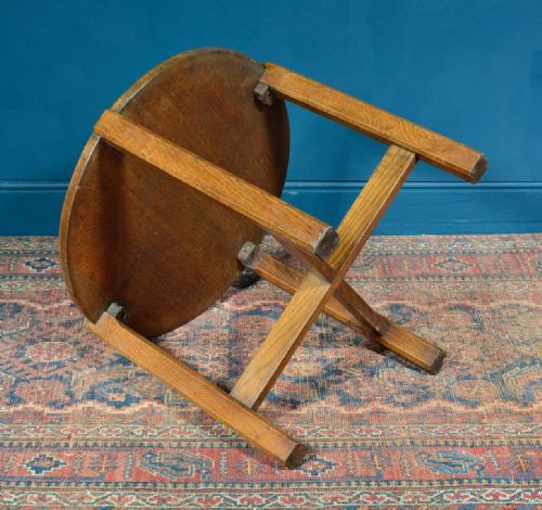 ARTS AND CRAFTS COTSWOLD SCHOOL OAK CIRCULAR OCCASIONAL TABLE 1930'S - ADDITIONAL PHOTO 5