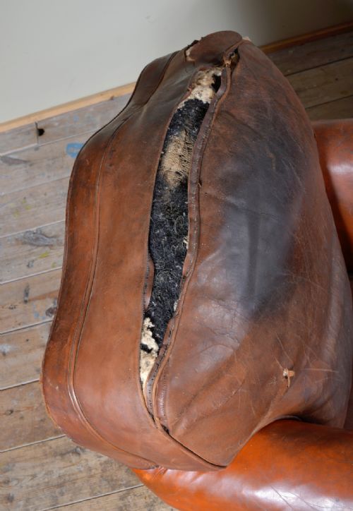 PAIR OF VICTORIAN BROWN LEATHER CLUB CHAIRS C1890 - ADDITIONAL PHOTO 16