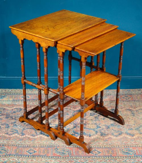 AESTHETIC MOVEMENT WALNUT NEST OF THREE TABLES C1890 - ADDITIONAL PHOTO 8