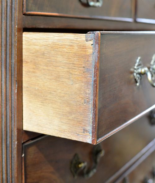 GEORGE III MAHOGANY CHEST ON CHEST C1780 - ADDITIONAL PHOTO 12