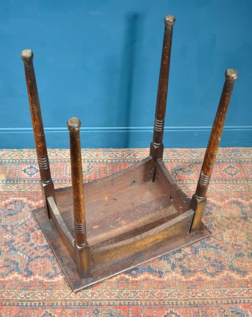 AN OAK ARTS CRAFTS OCCASIONAL TABLE IN THE MANNER OF LIBERTY CO C1870 - ADDITIONAL PHOTO 3