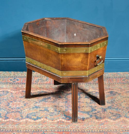 A BRASS BANDED MAHOGANY WINE COOLER OR CELLARETTE EARLY 19TH C - ADDITIONAL PHOTO 3