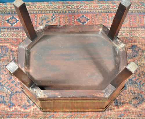 A BRASS BANDED MAHOGANY WINE COOLER OR CELLARETTE EARLY 19TH C - ADDITIONAL PHOTO 7