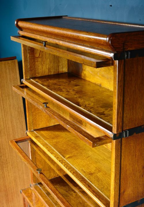GLOBE WERNICKE GOLDEN OAK SECTIONAL BARRISTERS BOOKCASE C1920 - ADDITIONAL PHOTO 6