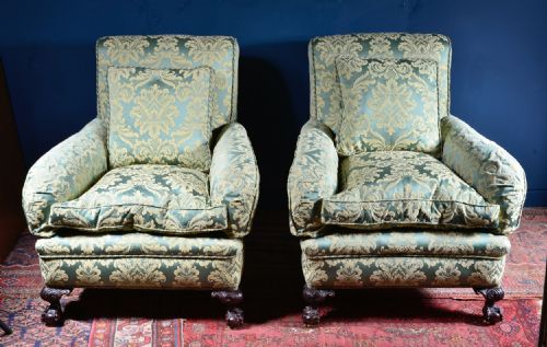 PAIR OF VERY COMFY HOWARD STYLE COUNTRY HOUSE ARMCHAIRS - ADDITIONAL PHOTO 1