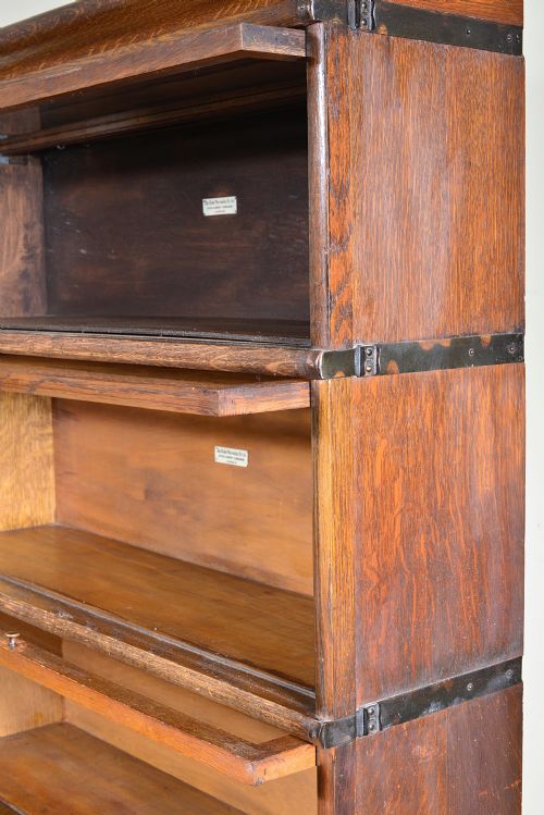 A GOLDEN OAK GLOBE WERNICKE SECTIONAL BOOKCASE C1910 - ADDITIONAL PHOTO 4