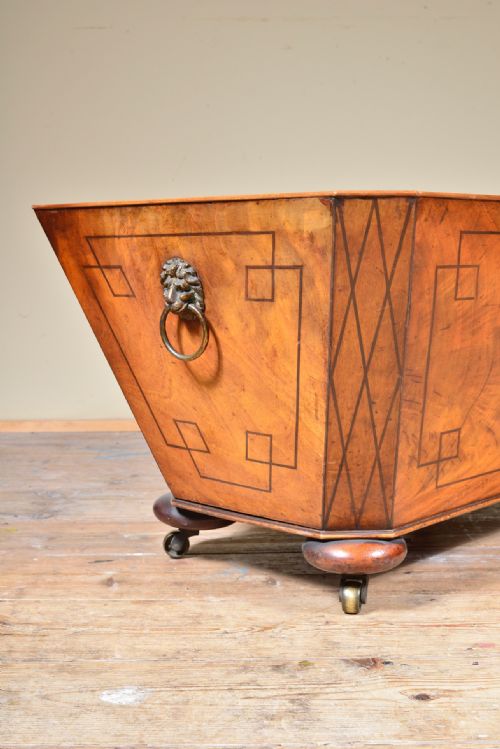 A REGENCY FLAME MAHOGANY WINE COOLER C1820 - ADDITIONAL PHOTO 7