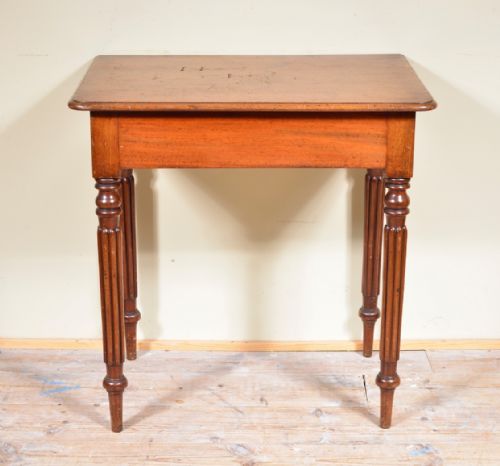 A VICTORIAN MAHOGANY HALL OR SIDE TABLE ON FLUTED LEGS C1850 - ADDITIONAL PHOTO 1