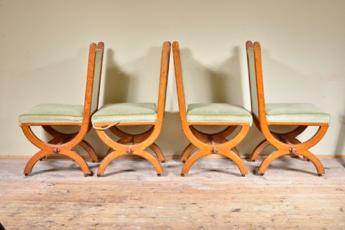 A SET OF FOUR GOTHIC REVIVAL OAK SIDE CHAIRS IN THE MANNER OF AWN PUGIN C1880 - ADDITIONAL PHOTO 2