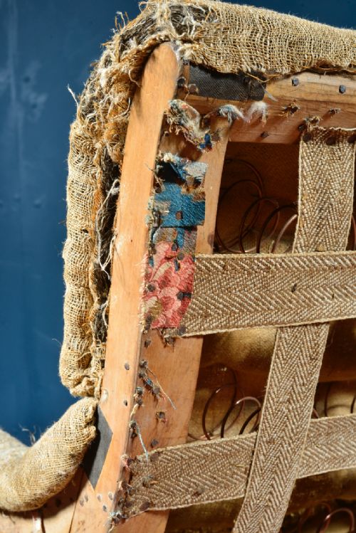 A COUNTRY HOUSE BUTTON BACK HOWARD STYLE ARMCHAIR FOR UPHOLSTERY C1880 - ADDITIONAL PHOTO 10
