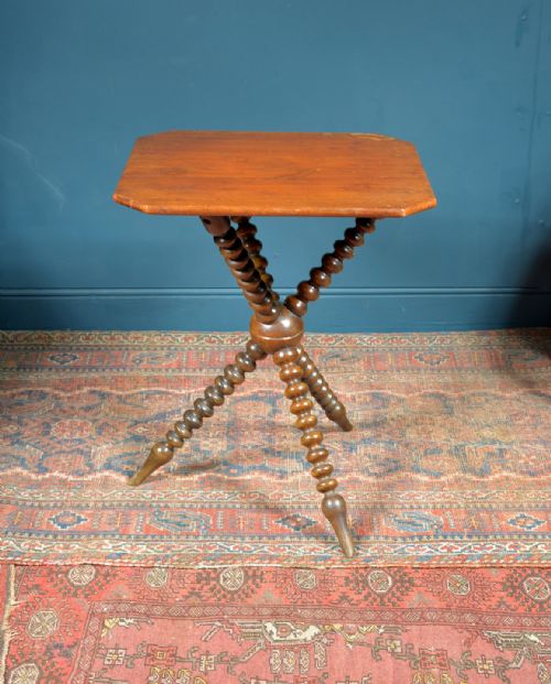 a victorian walnut and beech gypsy table c1890 - CATEGORY: ANTIQUE TABLES - DATED 19TH CENTURY