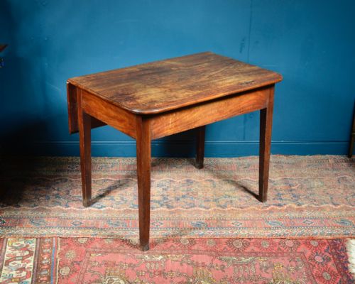 A GEORGE III MAHOGANY SIDE TABLE C1790 - ADDITIONAL PHOTO 2
