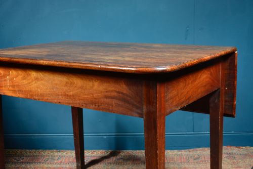 A GEORGE III MAHOGANY SIDE TABLE C1790 - ADDITIONAL PHOTO 6