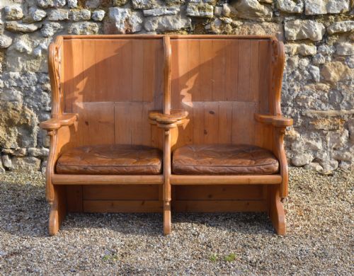 A GOTHIC REVIVAL PINE TWO SEATER WINGBACK SETTLE HALL SEAT C1890 - ADDITIONAL PHOTO 1