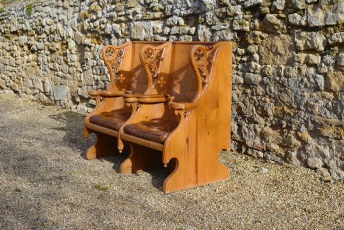 A GOTHIC REVIVAL PINE TWO SEATER WINGBACK SETTLE HALL SEAT C1890 - ADDITIONAL PHOTO 3