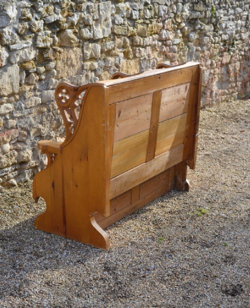 A GOTHIC REVIVAL PINE TWO SEATER WINGBACK SETTLE HALL SEAT C1890 - ADDITIONAL PHOTO 10