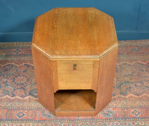 A GOLDEN OAK OCTAGONAL BOOK TABLE ATTRIBUTED TO HEALS C1930 - ADDITIONAL PHOTO 8