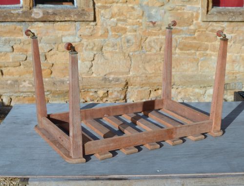 A BLEACHED MAHOGANY LUGGAGE STAND OF GENEROUS SIZE C1850 - ADDITIONAL PHOTO 3