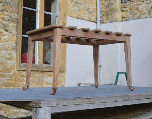 A BLEACHED MAHOGANY LUGGAGE STAND OF GENEROUS SIZE C1850 - ADDITIONAL PHOTO 5