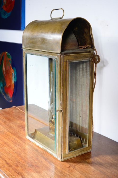 A FINE VICTORIAN BRASS AND GLASS WALL MOUNTED HALL LANTERN WITH CARRYING HANDLE WIRED FOR ELECTRICITY C1880 - ADDITIONAL PHOTO 1