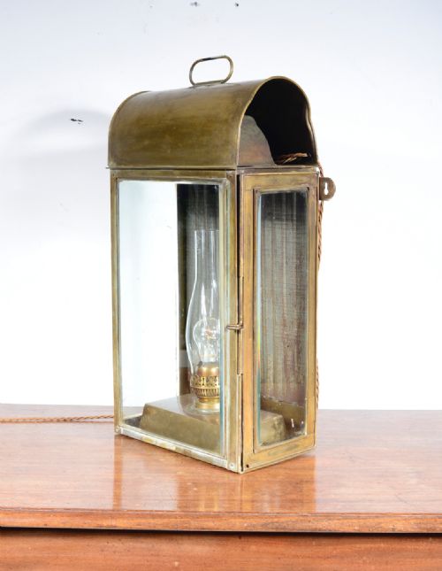 A FINE VICTORIAN BRASS AND GLASS WALL MOUNTED HALL LANTERN WITH CARRYING HANDLE WIRED FOR ELECTRICITY C1880 - ADDITIONAL PHOTO 3
