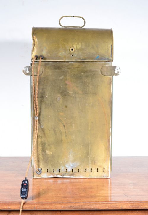 A FINE VICTORIAN BRASS AND GLASS WALL MOUNTED HALL LANTERN WITH CARRYING HANDLE WIRED FOR ELECTRICITY C1880 - ADDITIONAL PHOTO 7