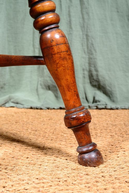 AN EIGHTEENTH CENTURY YEW AND ELM WINDSOR CHAIR C1780 - ADDITIONAL PHOTO 8