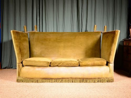a knole sofa with velvet upholstery c1900 - CATEGORY: ANTIQUE SOFAS - DATED 1900