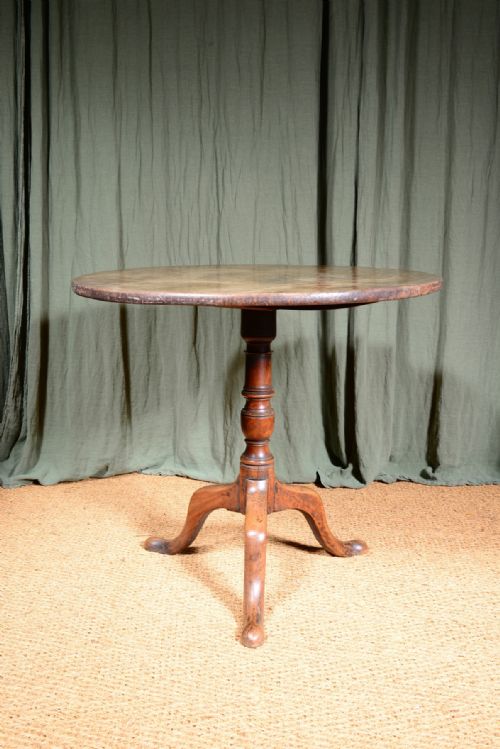 A GEORGIAN MAHOGANY TRIPOD TABLE WITH A ONE PIECE TOP C1770 - ADDITIONAL PHOTO 1