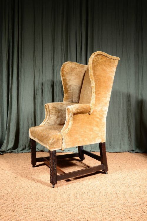 A SMALL GEORGE III WINGBACK ARMCHAIR ON BLIND FRET CARVED MAHOGANY LEGS C1820 - ADDITIONAL PHOTO 5