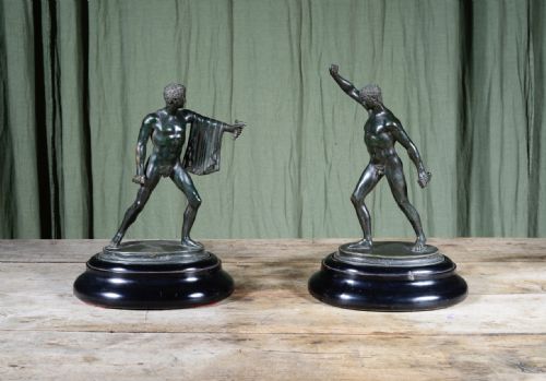 A PAIR OF GRAND TOUR PATINATED BRONZE ATHLETES C1880 - ADDITIONAL PHOTO 1