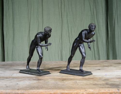 A PAIR OF GRAND TOUR BRONZE HERCULANEUM RUNNERS C1880 - ADDITIONAL PHOTO 1