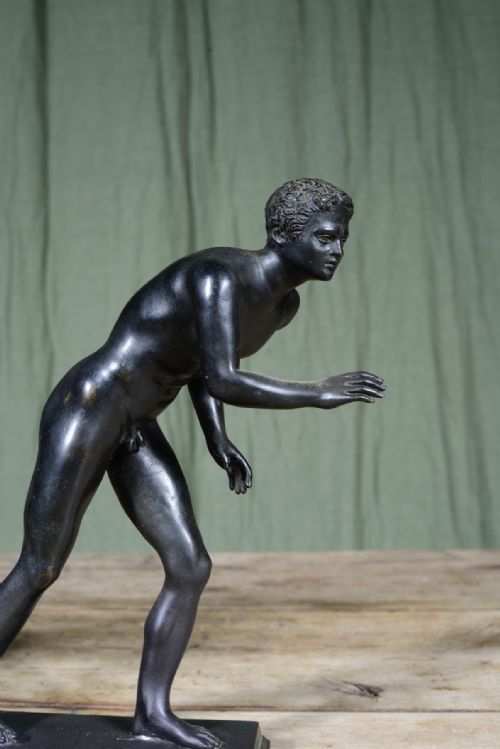 A PAIR OF GRAND TOUR BRONZE HERCULANEUM RUNNERS C1880 - ADDITIONAL PHOTO 3