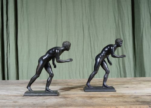 A PAIR OF GRAND TOUR BRONZE HERCULANEUM RUNNERS C1880 - ADDITIONAL PHOTO 8