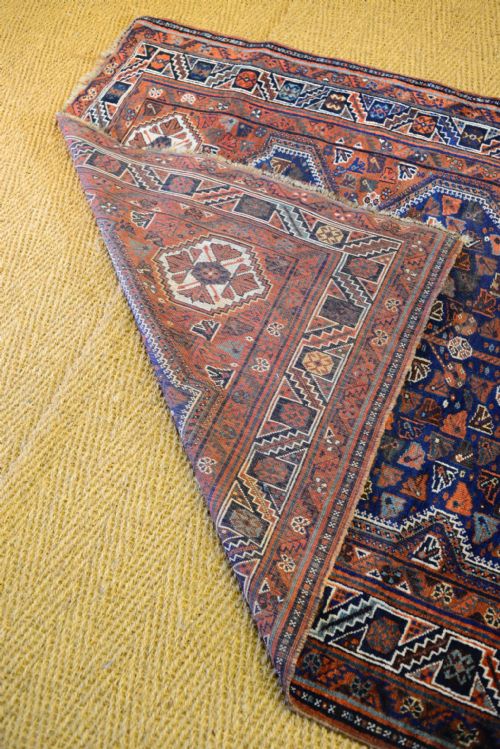 AN ANTIQUE CAUCASIAN RUG C1900 - ADDITIONAL PHOTO 2