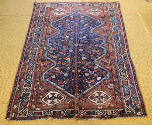 AN ANTIQUE CAUCASIAN RUG C1900 - ADDITIONAL PHOTO 3