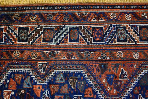 AN ANTIQUE CAUCASIAN RUG C1900 - ADDITIONAL PHOTO 6