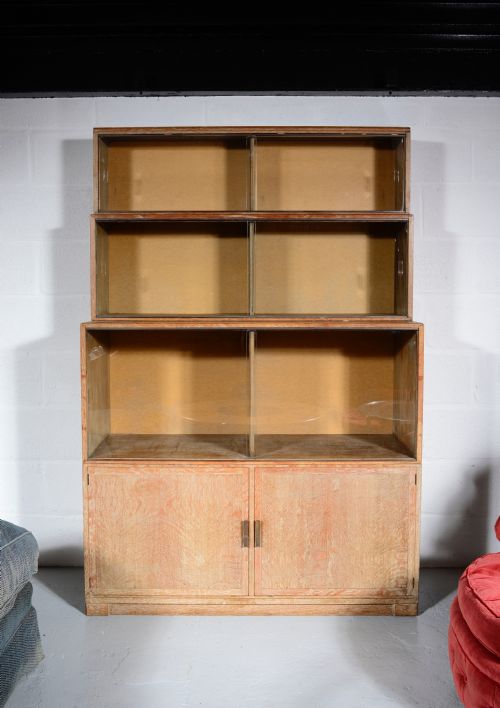 A LIMED OAK GLAZED SECTIONAL LIBRARY BOOKCASE BY MINTY OF OXFORD C1930 - ADDITIONAL PHOTO 2