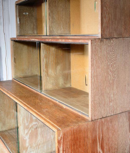 A LIMED OAK GLAZED SECTIONAL LIBRARY BOOKCASE BY MINTY OF OXFORD C1930 - ADDITIONAL PHOTO 7