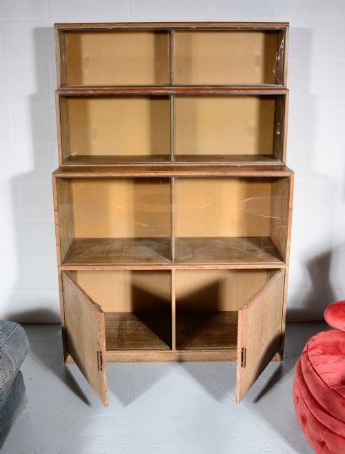 A LIMED OAK GLAZED SECTIONAL LIBRARY BOOKCASE BY MINTY OF OXFORD C1930 - ADDITIONAL PHOTO 8