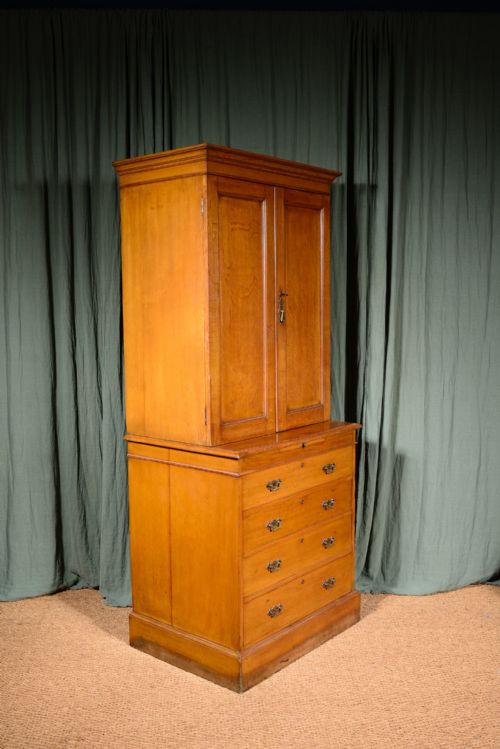 A VICTORIAN GOLDEN OAK ESTATE CUPBOARD ON CHEST C1870 - ADDITIONAL PHOTO 3