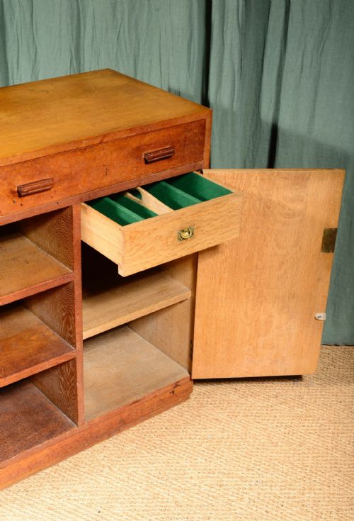 AN OAK SIDEBOARD ATTRIBUTED TO SIR AMBROSE HEAL FOR HEAL SON C1932 - ADDITIONAL PHOTO 1