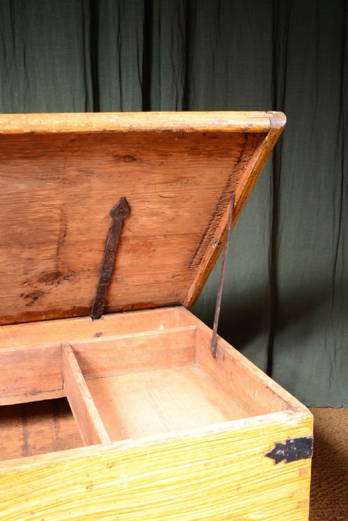 A LARGE VICTORIAN PAINTED PINE BLANKET CHEST C1850 - ADDITIONAL PHOTO 12